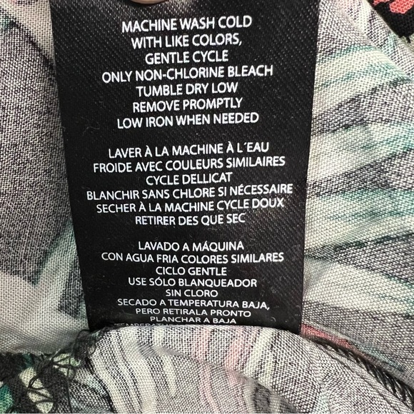 Coca Cola Men’s Casual Button Down Shirt Size L - Picture 9 of 10